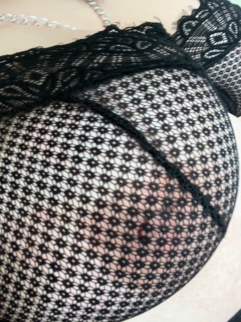 Header of bluissexy95