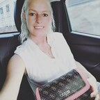 Onlyfans leaks carolien 

 profile picture