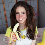 ellieraelol OnlyFans Leak 

 profile picture