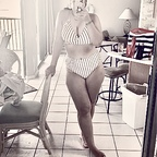 emmyjo (Emily) OnlyFans Leaked Videos and Pictures 

 profile picture