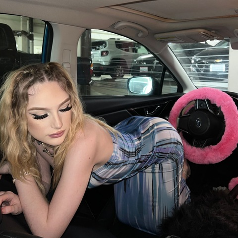 Header of hatefergi