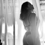 itsmeyvi (Yvette M.) free OnlyFans Leaks 

 profile picture