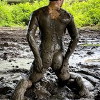 Lesgetmessy lesgetmessy Leak OnlyFans 

 profile picture