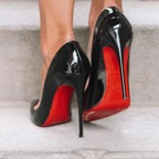 loubi_lover_free_xxx (Laura Loubi’s Feet &amp; Heels XXX 💋💋💋) OnlyFans Leaks 

 profile picture