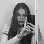 n_18mr (Nicole 💟) OnlyFans Leaked Videos and Pictures 

 profile picture