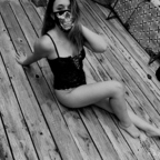 Emily @neonglamm Leaks OnlyFans 

 profile picture