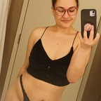 peachycreamx (april showers) OnlyFans Leaks 

 profile picture