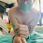 Download roxieonherknees OnlyFans content for free 

 profile picture