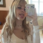 shyphoebefree (Free Phoebe 💕) free OnlyFans content [FREE] profile picture