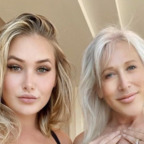 suzieandhannah (🌸 𝐒𝐔𝐙𝐈𝐄 𝐀𝐍𝐃 𝐇𝐀𝐍𝐍𝐀𝐇 🌸) OnlyFans Leaks [!NEW!] profile picture