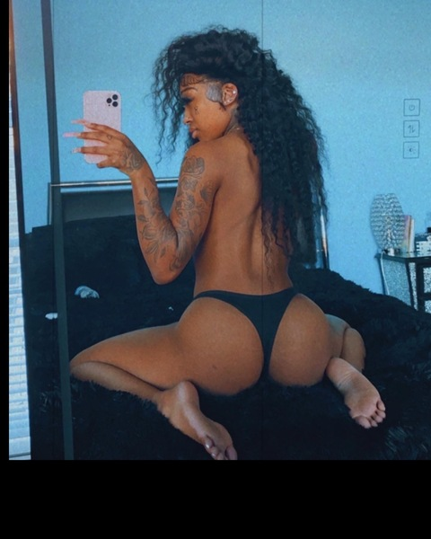 Header of tharealhopechinelle