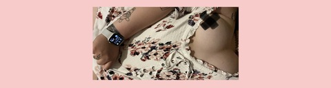 Header of thatthiccgirl