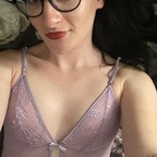 whiterose1818 (WhiteRose1818) OnlyFans Leaked Content 

 profile picture